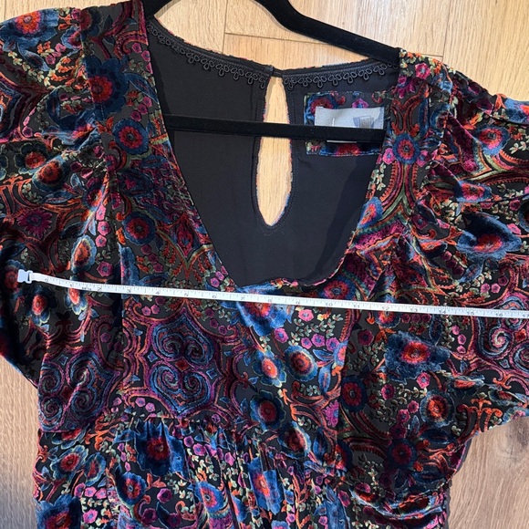 Mona Burnout Velvet Mini Dress - Picture 16 of 16